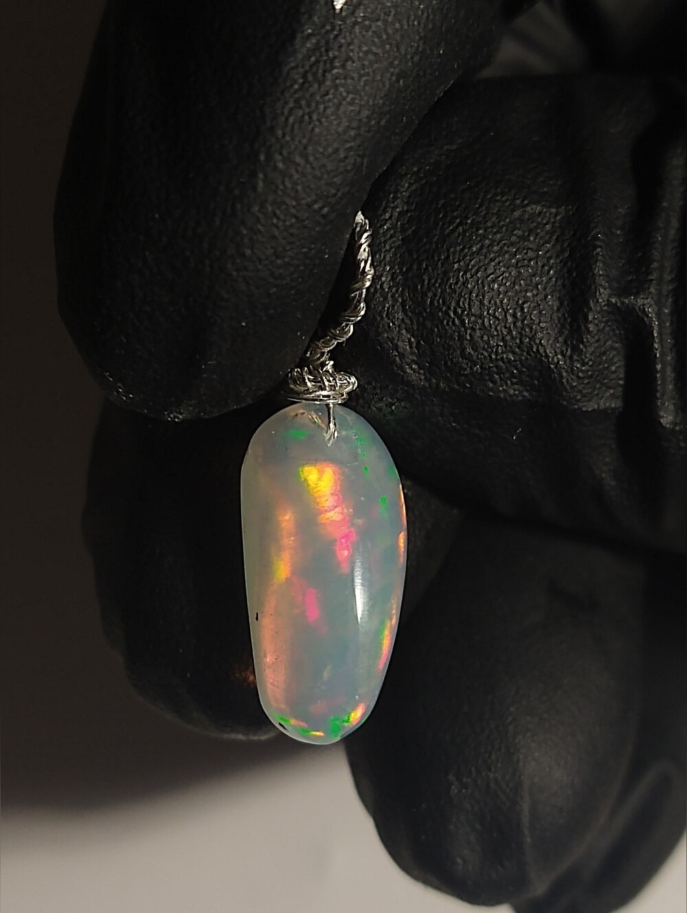 Natural Opal Cabochon Pendant With Dynamic Rolling Flash Pattern